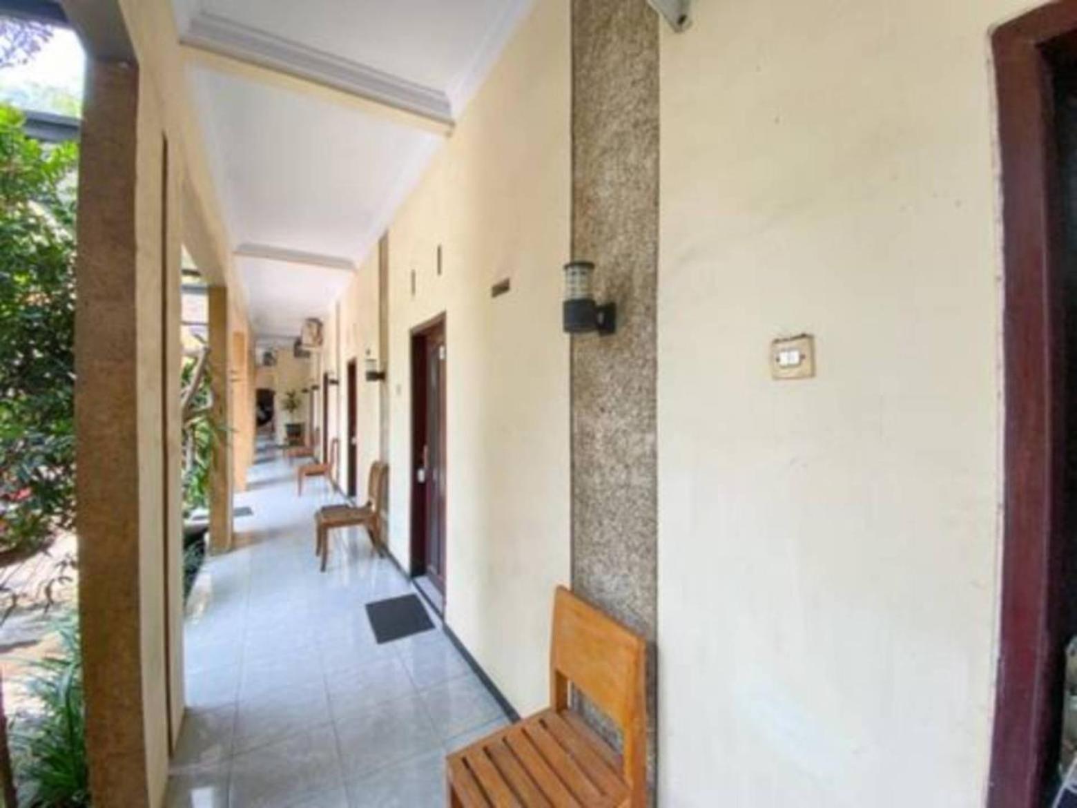 Surya Guest House Probolinggo Εξωτερικό φωτογραφία