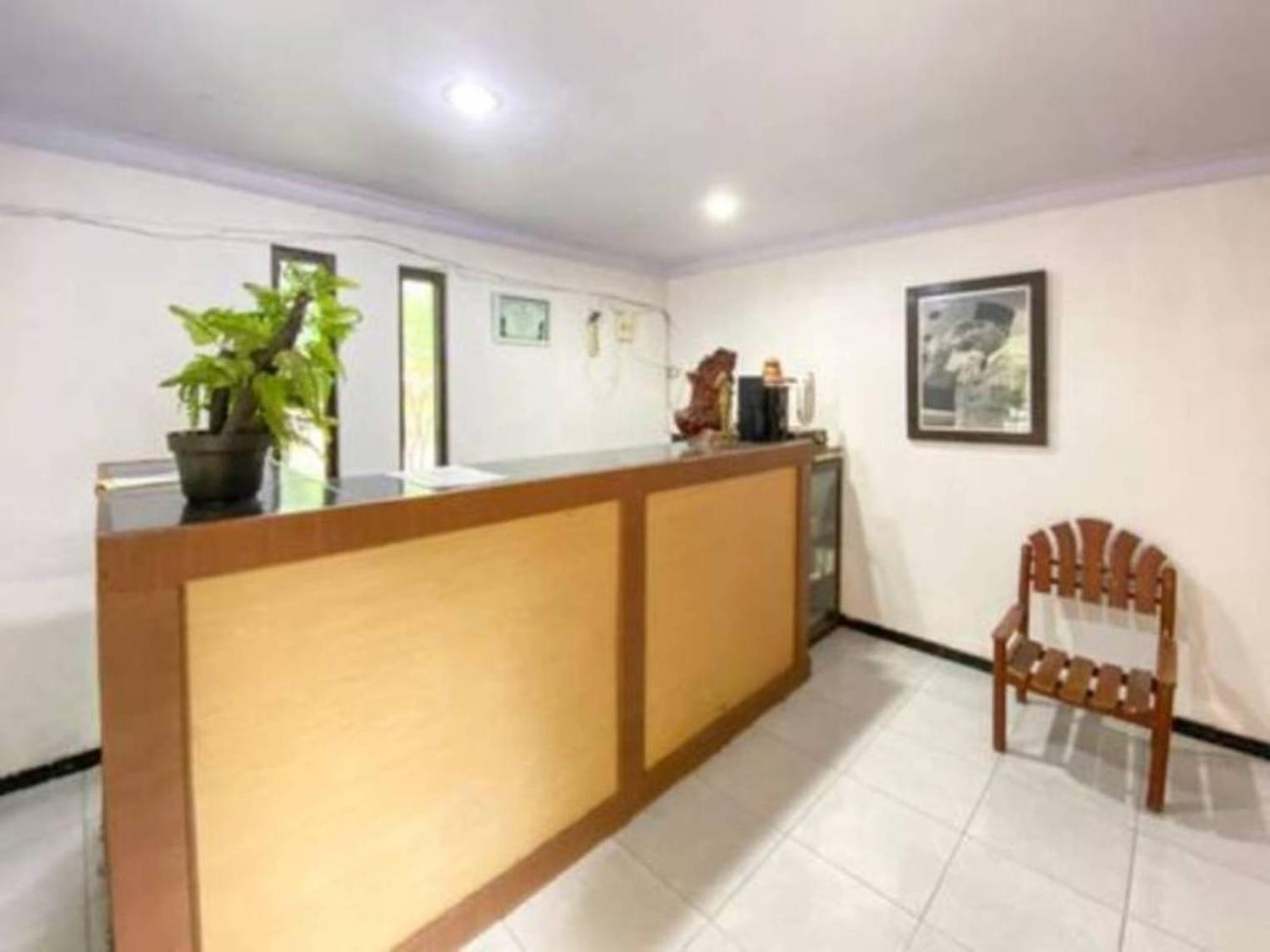 Surya Guest House Probolinggo Εξωτερικό φωτογραφία