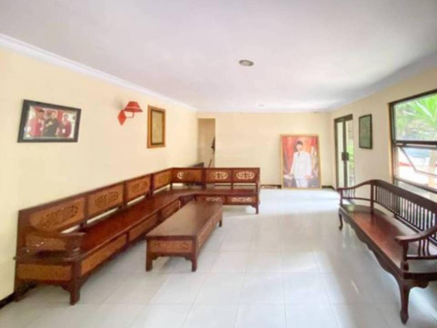 Surya Guest House Probolinggo Εξωτερικό φωτογραφία