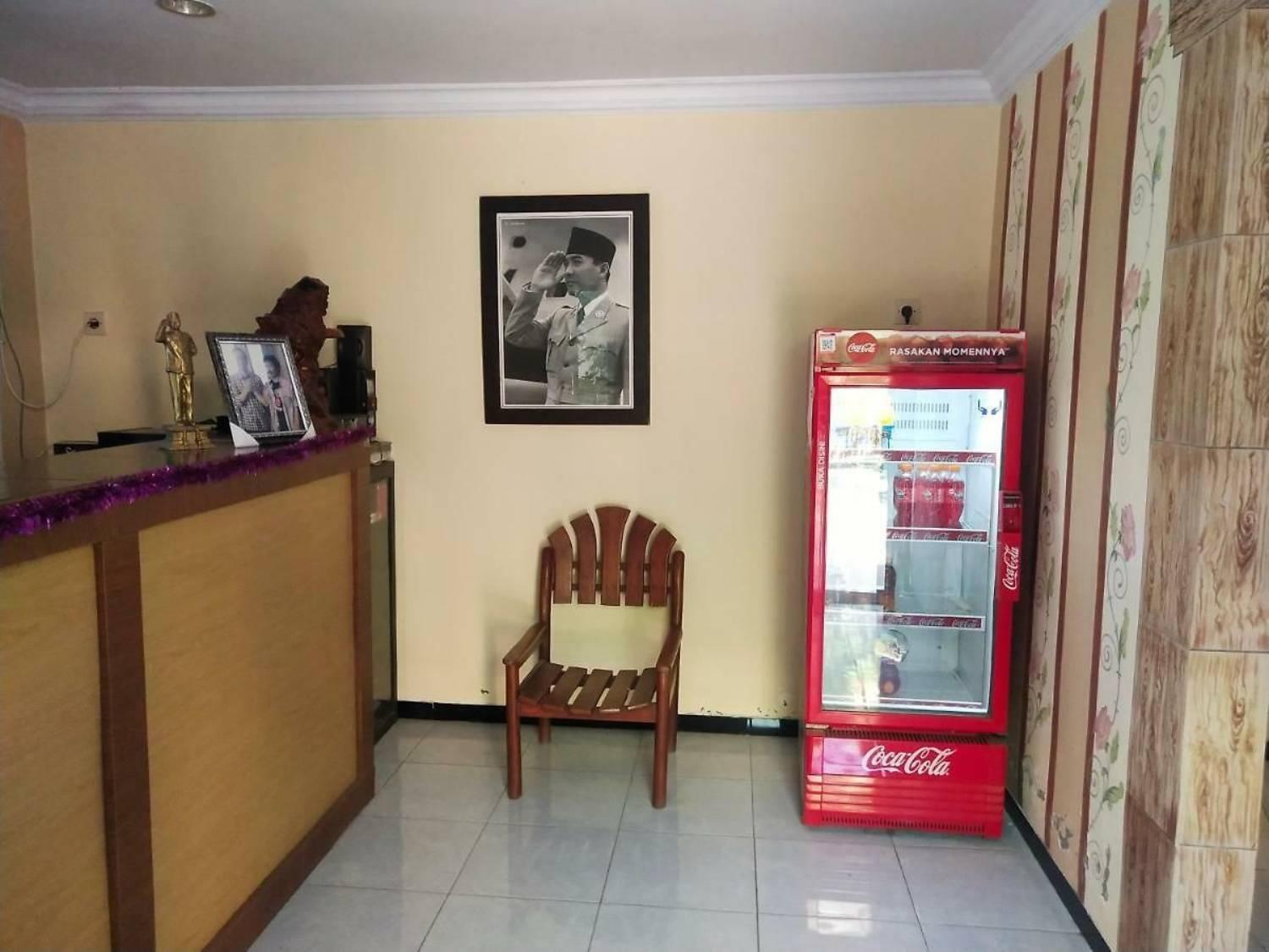 Surya Guest House Probolinggo Εξωτερικό φωτογραφία