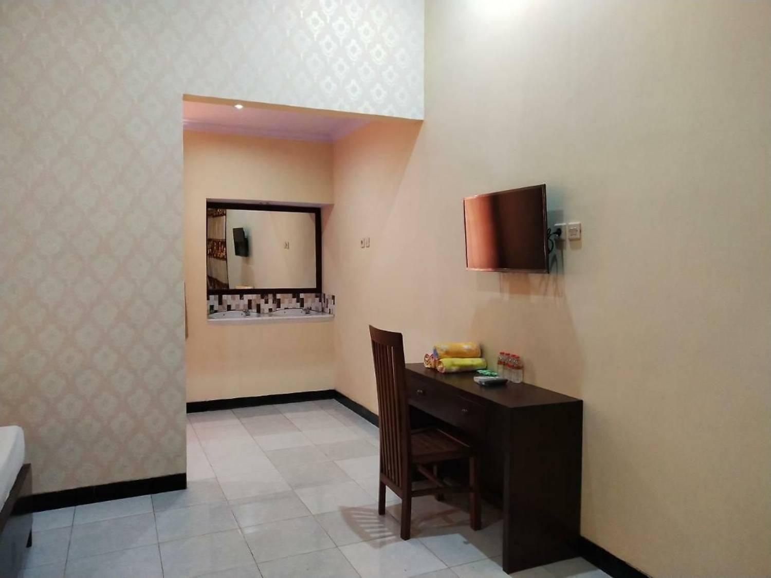Surya Guest House Probolinggo Εξωτερικό φωτογραφία