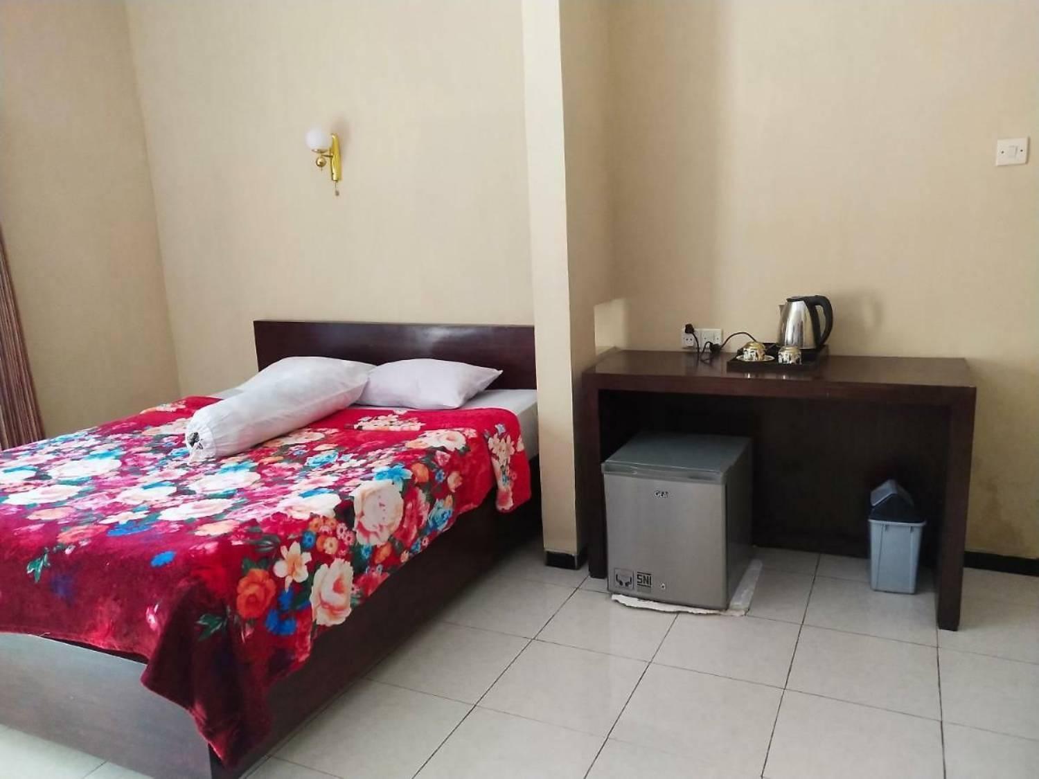 Surya Guest House Probolinggo Εξωτερικό φωτογραφία
