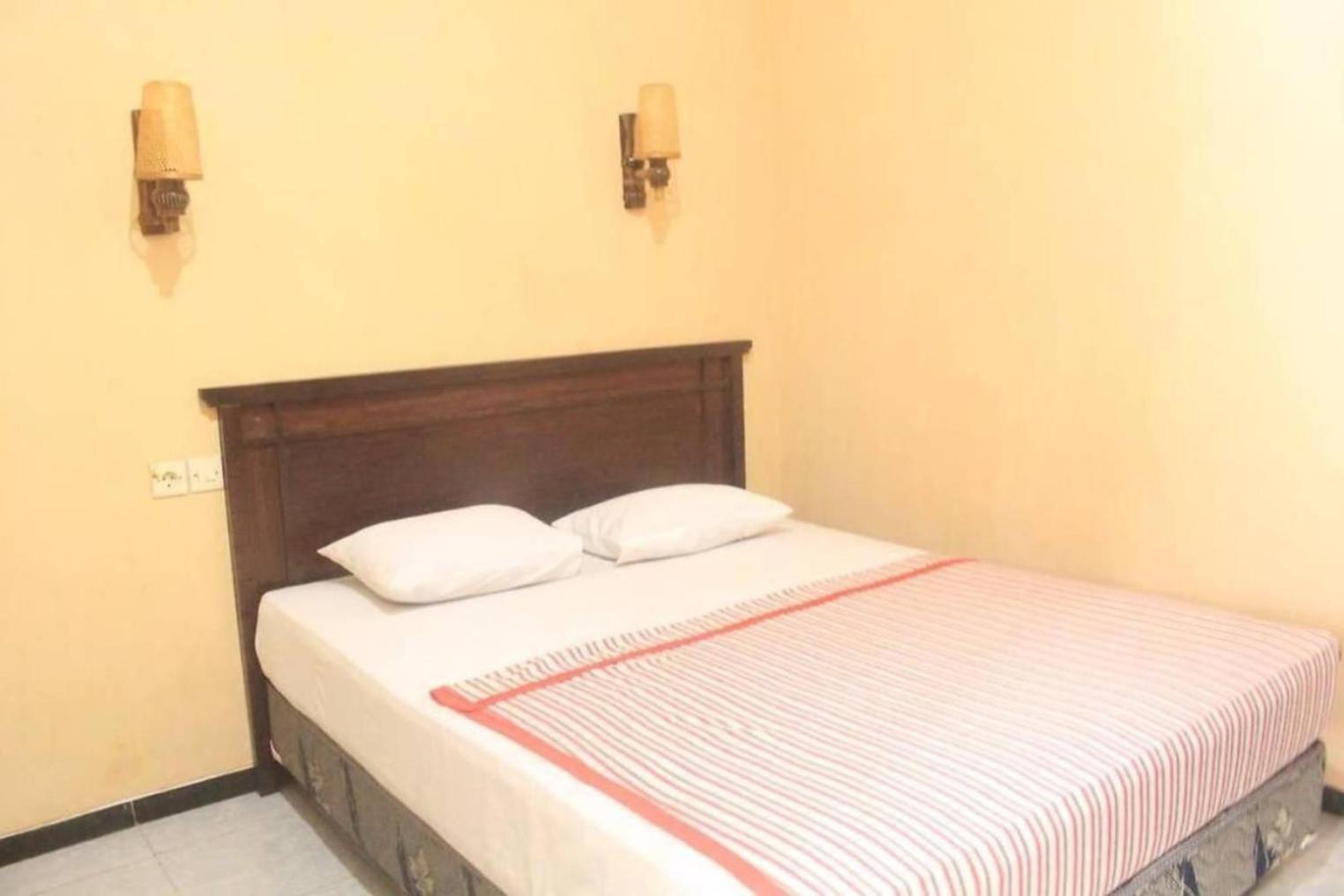 Surya Guest House Probolinggo Εξωτερικό φωτογραφία
