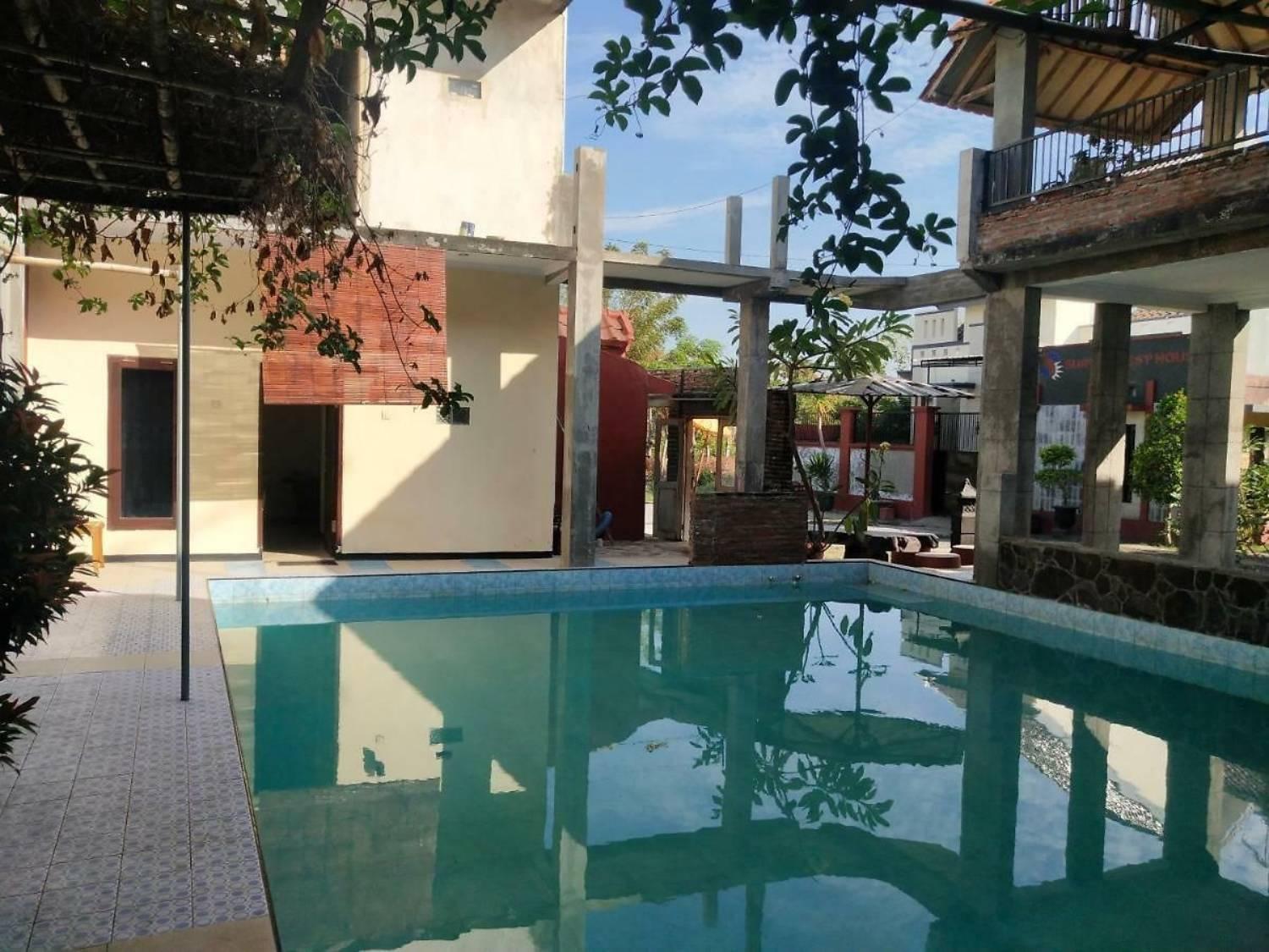 Surya Guest House Probolinggo Εξωτερικό φωτογραφία