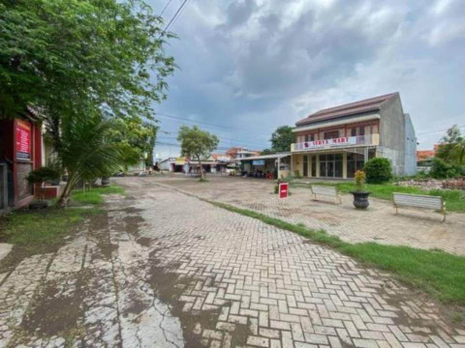 Surya Guest House Probolinggo Εξωτερικό φωτογραφία